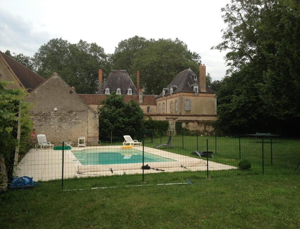 Chateau De Villars Villeneuve-sur-Allier ภายนอก รูปภาพ